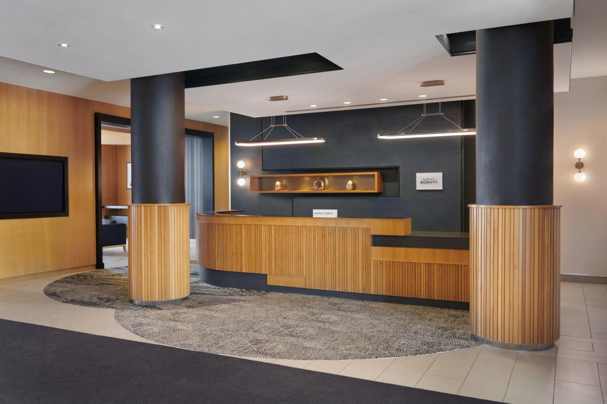 Residence Inn By Marriott Calgary Airport Buitenkant foto