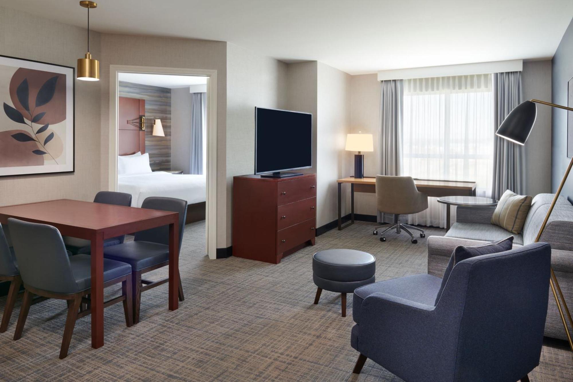 Residence Inn By Marriott Calgary Airport Buitenkant foto